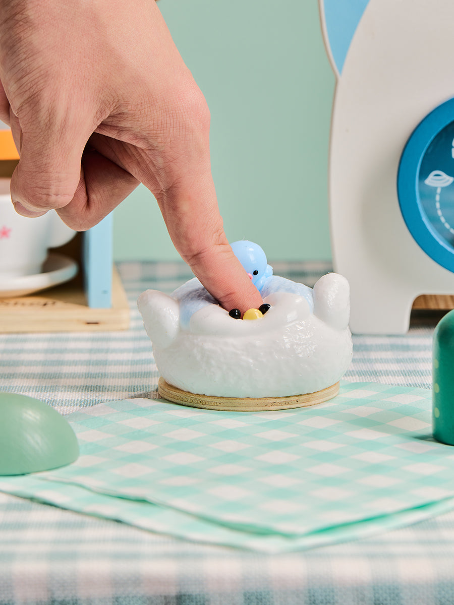 Blue Penguin Taba Squishy