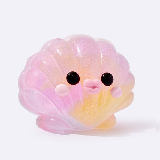 Pouting Shell